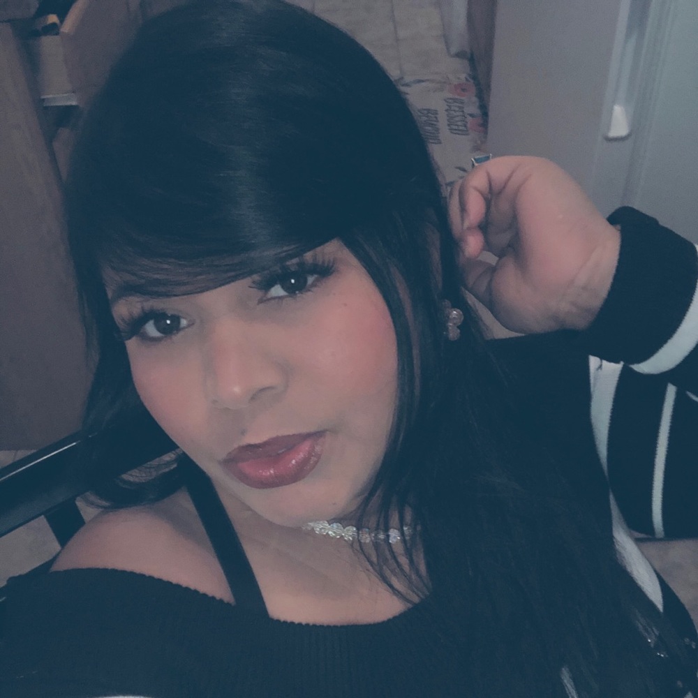 Meet your Posher, Ramona
